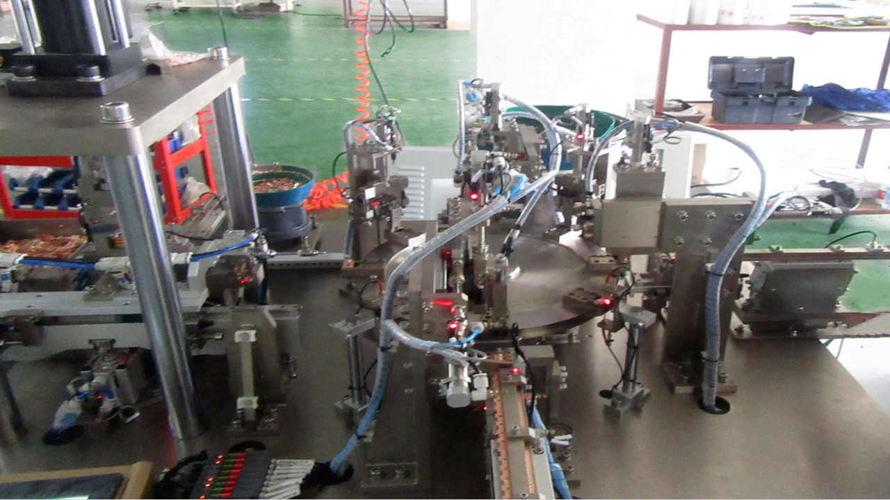Pneumatic Riveter Automatic Riveting Machine 
