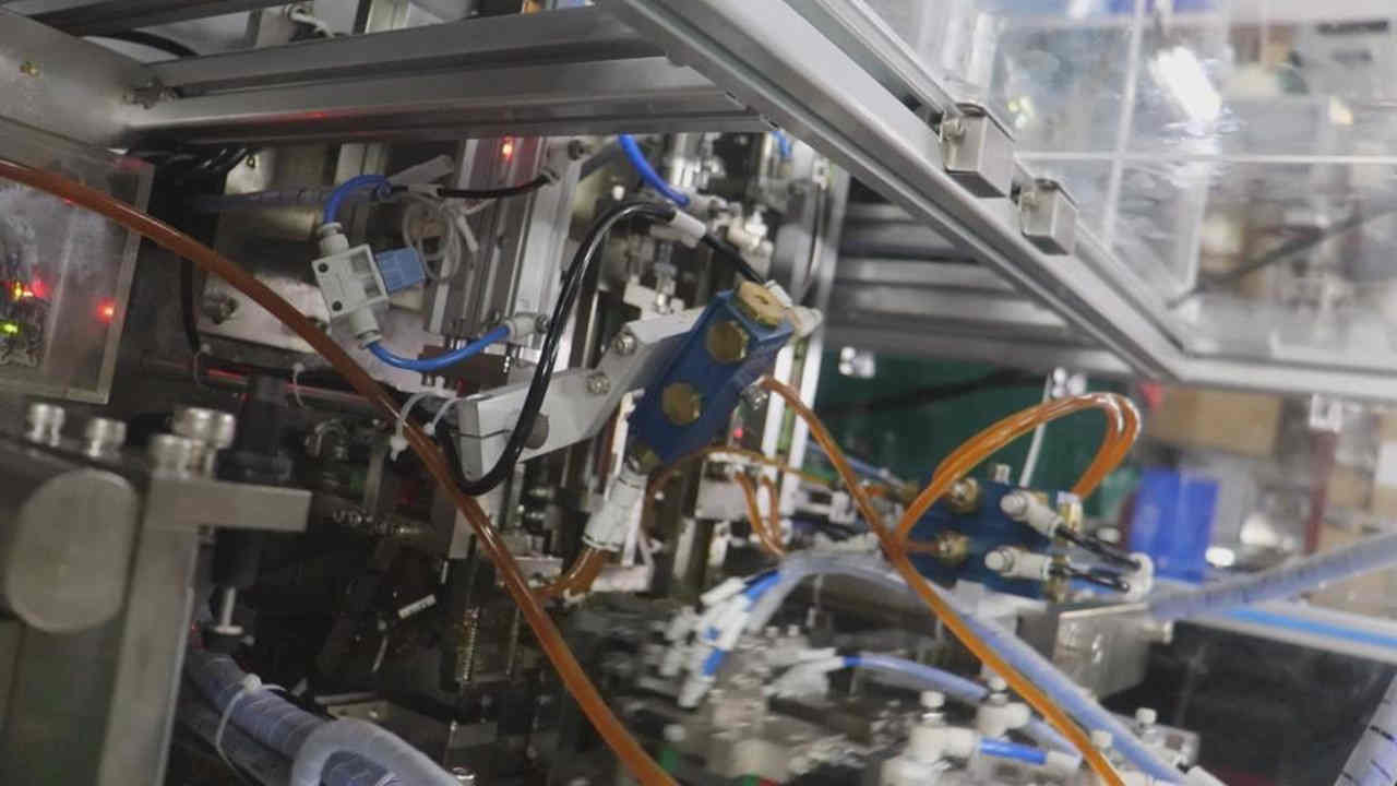 Automatic Assembly Machine 