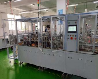 45 degree locking assembly line